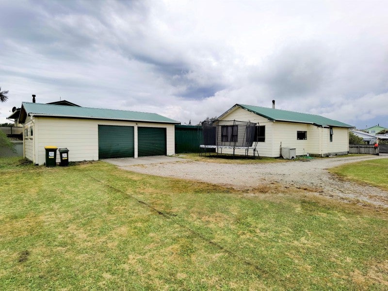 221 Revell Street, Hokitika - Carousel 1