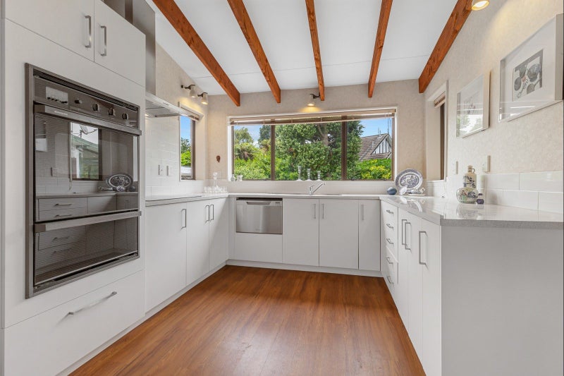 11 Stuart Street, Levin, Levin - Carousel 2