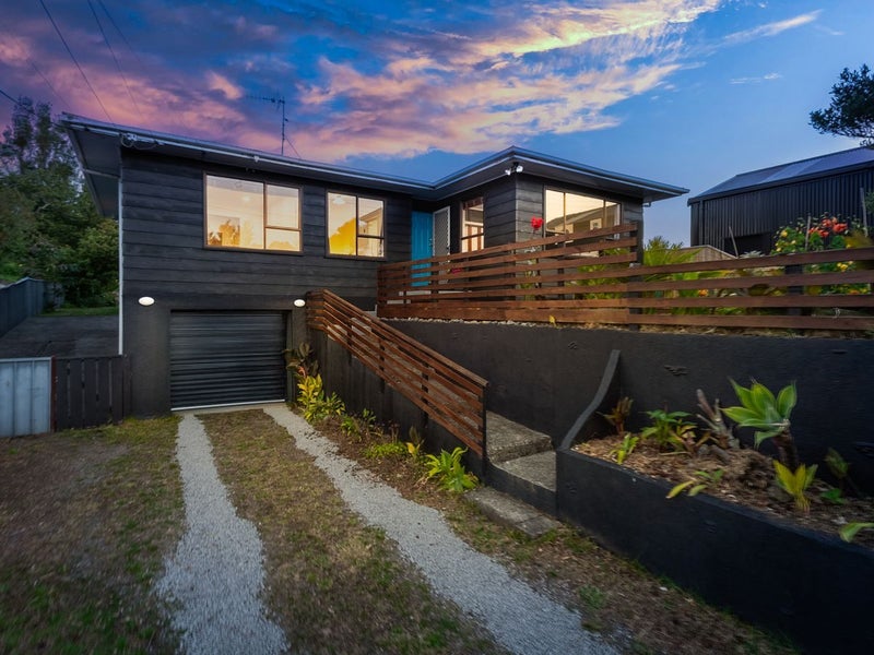 21 Dale Road, Raumati South, Paraparaumu - Carousel 1