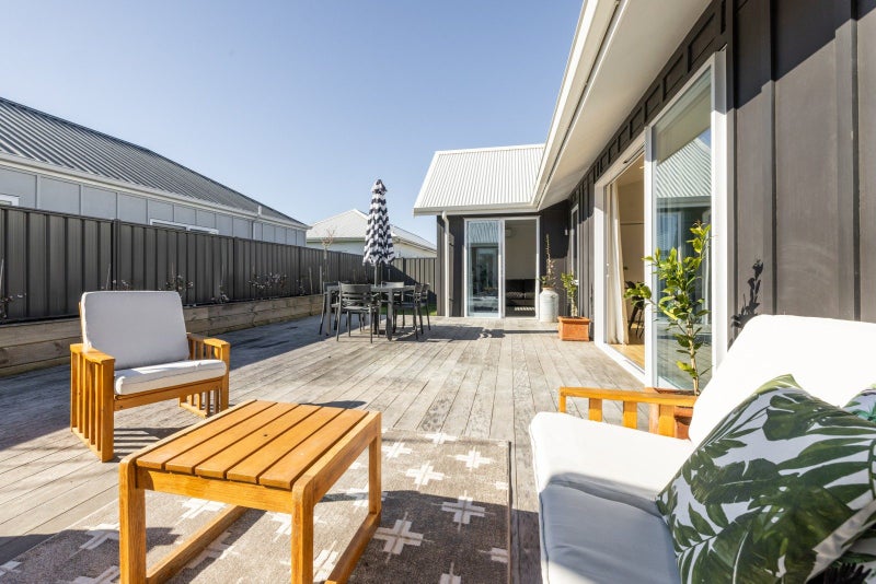 34 Hunter Drive, Awatoto, Napier - Carousel 1