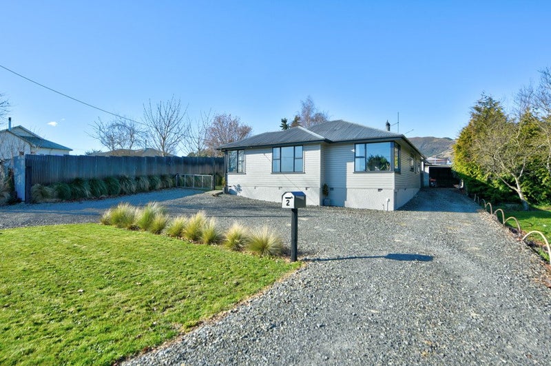 2 York Street, Tapanui - Carousel 1