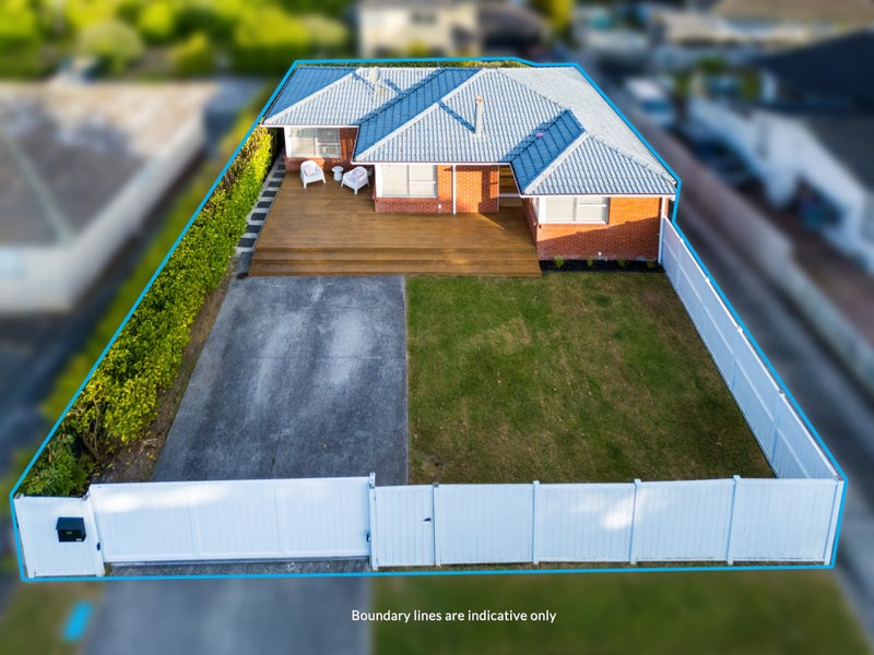 26 Finlow Drive, Te Atatu South, Auckland - Carousel 2