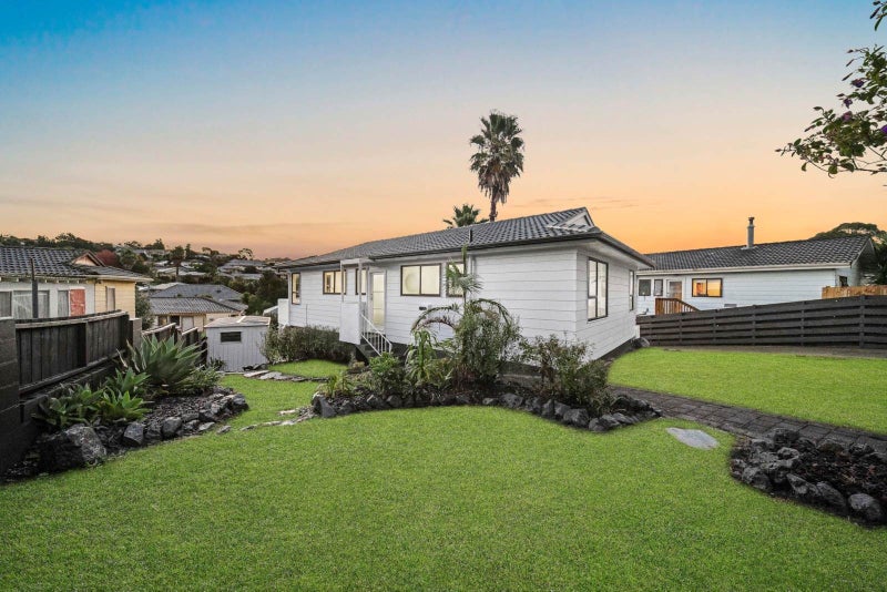 77 Brunner Road, Glen Eden, Waitakere City, Auckland - Carousel 1