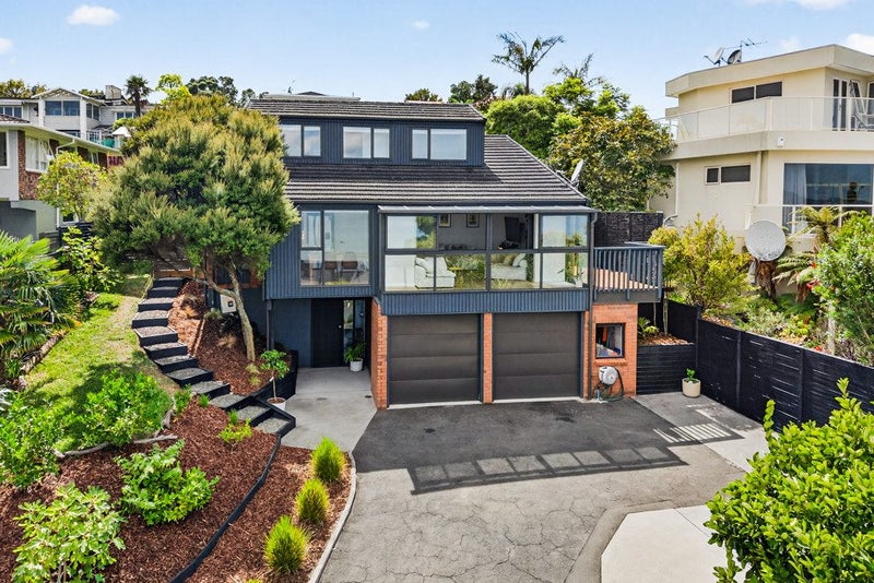 11 Brigantine Drive, Beach Haven, Auckland - Carousel 2