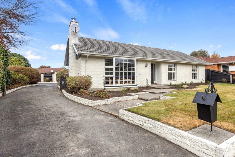 7 Lombard Place, Avonhead, Christchurch - Carousel 1