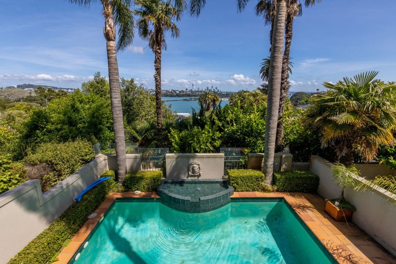 34 Ngaiwi Street, Orakei, Auckland - Carousel 1