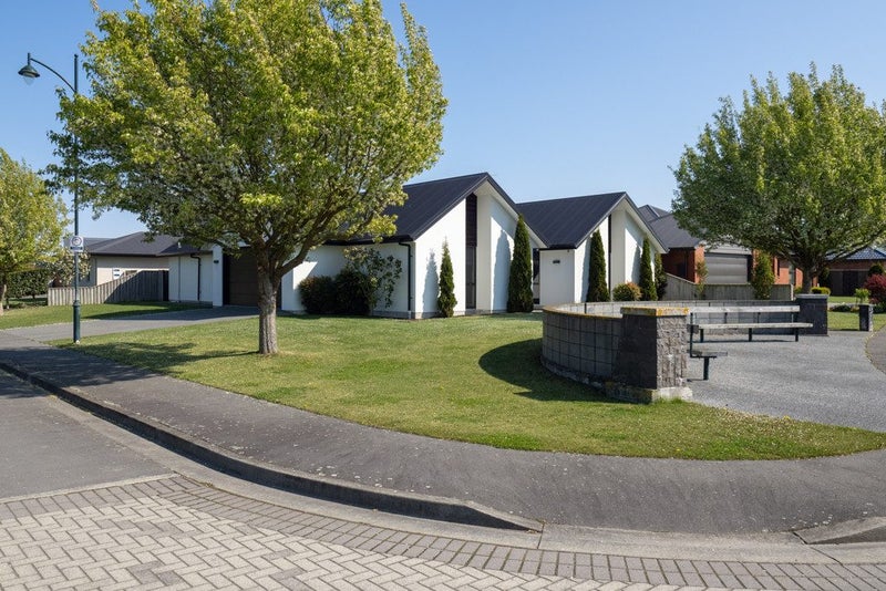 18 Charlesworth Drive, Allenton, Ashburton - Carousel 2