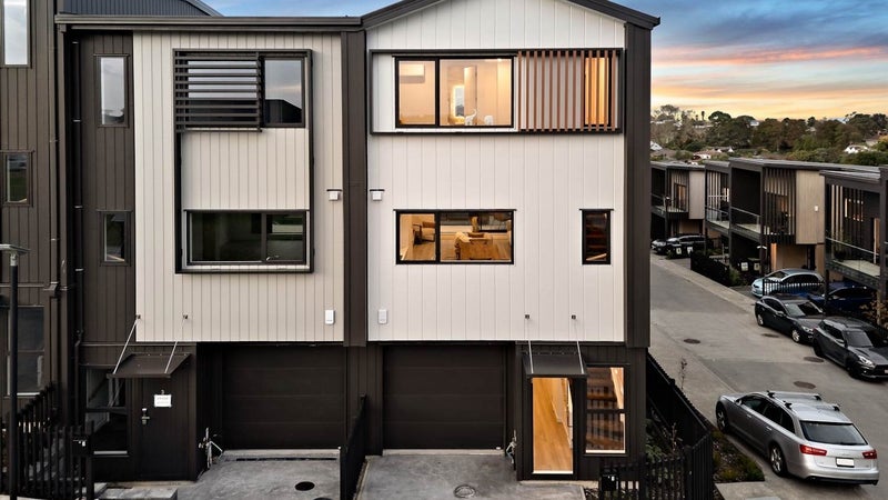 5 Irwin Lane, Windsor Park, Auckland - Carousel 1