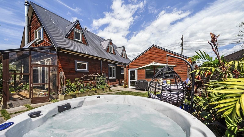 4 Smith Road, Merrilands, New Plymouth - Carousel 2