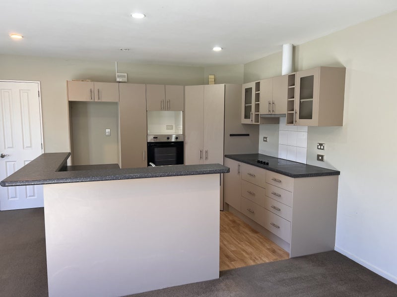 17 Blowers Place, Halswell, Christchurch - Carousel 2