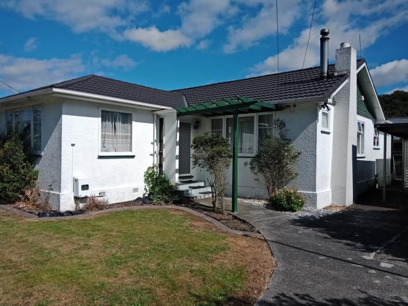 1/78 Stokes Valley Road, Stokes Valley, Lower Hutt - Carousel 1