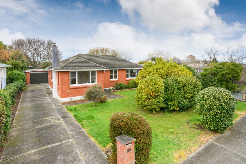 25 Andrew Street, Feilding, Feilding - Carousel 1