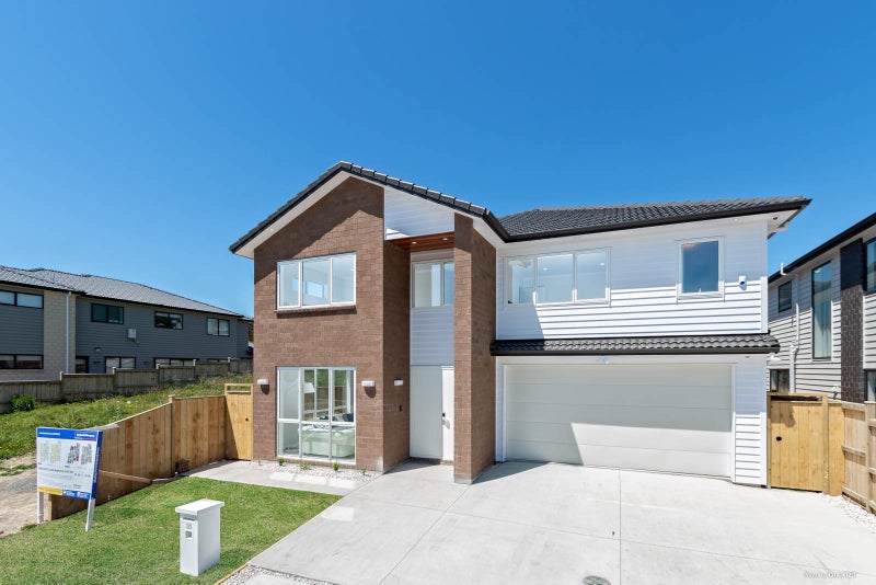 30 Carrygawley Road, Flat Bush, Auckland - Carousel 1