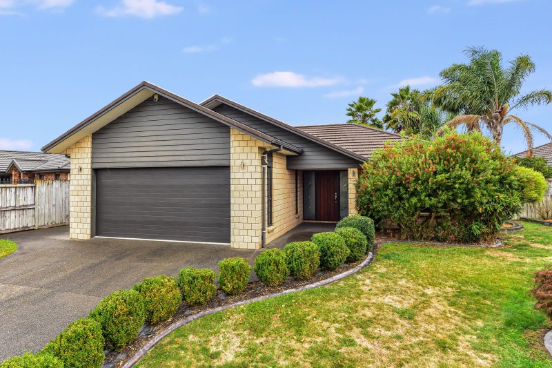 26 Tallentire Crescent, Huntington, Hamilton - Carousel 1