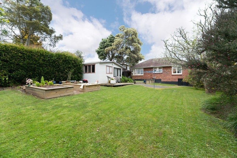 24 Trinidad Street, Blockhouse Bay, Auckland - Carousel 1