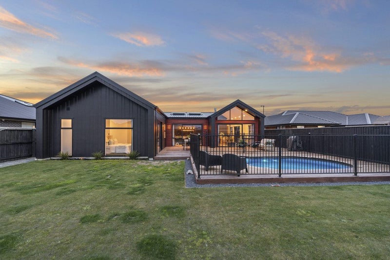 41 Whitehorn Drive, Lincoln, Lincoln - Carousel 33