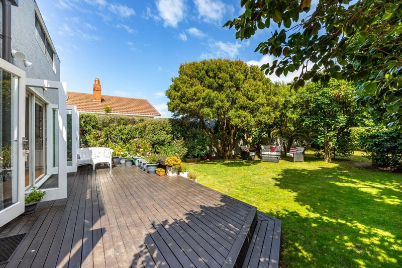 20 Tuatoru Street, Eastbourne, Lower Hutt - Carousel 2