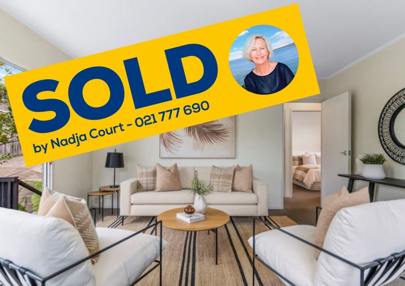 5/20 Penning Road, Castor Bay, Auckland - Carousel 1