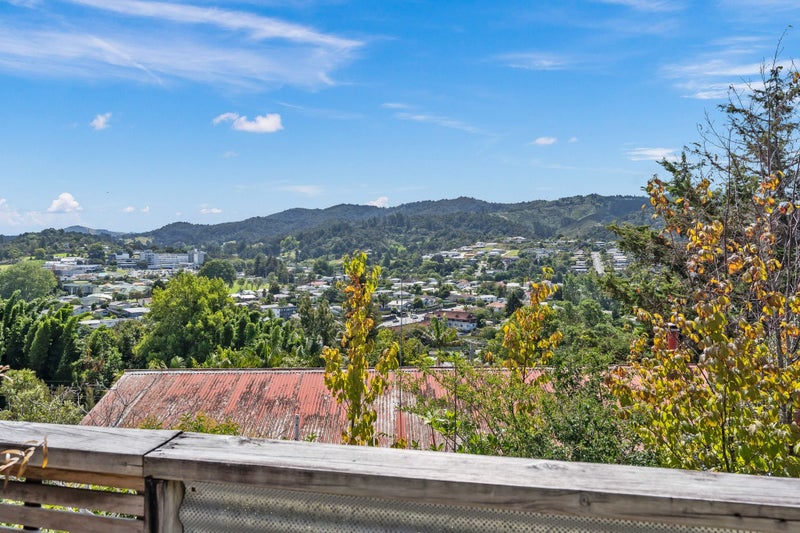 38 Hilltop Avenue, Morningside, Whangarei - Carousel 1