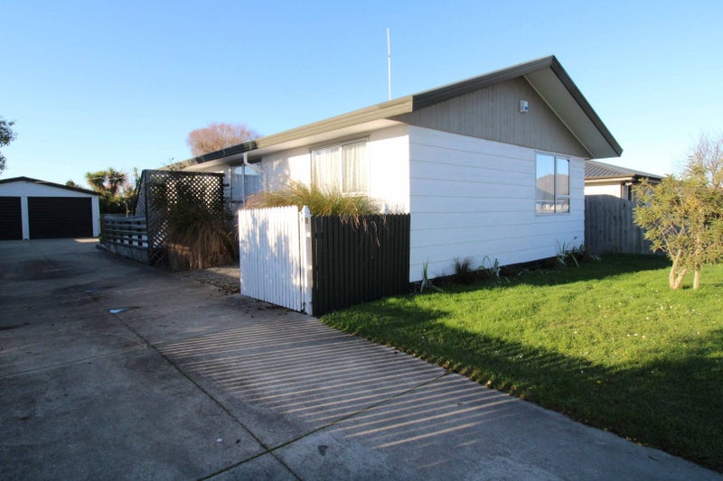 8 Peckham Lane, Woolston, Christchurch City, Canterbury - Carousel 10