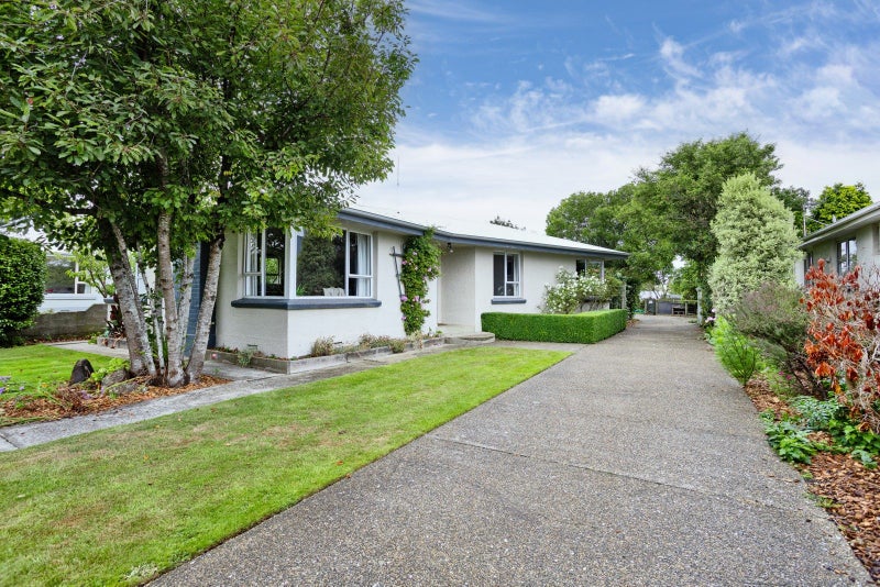 77 Adamson Crescent, Glengarry, Invercargill - Carousel 1
