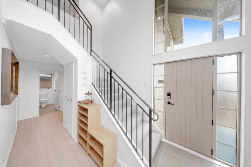 2 Dapple Place, Flat Bush, Auckland - Carousel 2