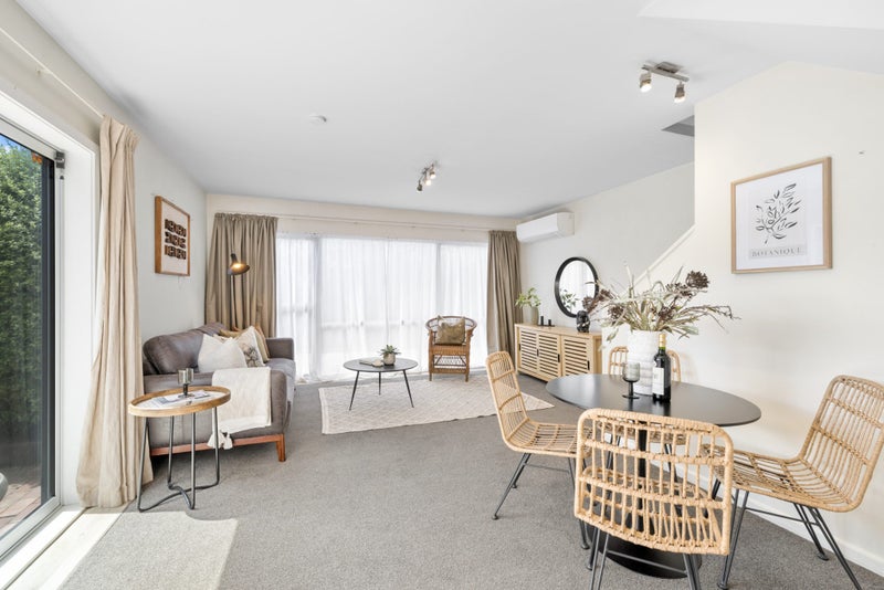 1/34 Holly Road, St Albans, Christchurch - Carousel 1
