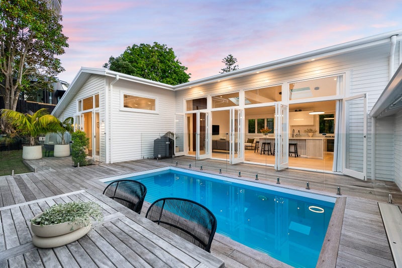 31 Tutanekai Street, Grey Lynn, Auckland - Carousel 1