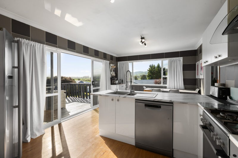 38 Norwood Road, Paeroa, Paeroa - Carousel 1