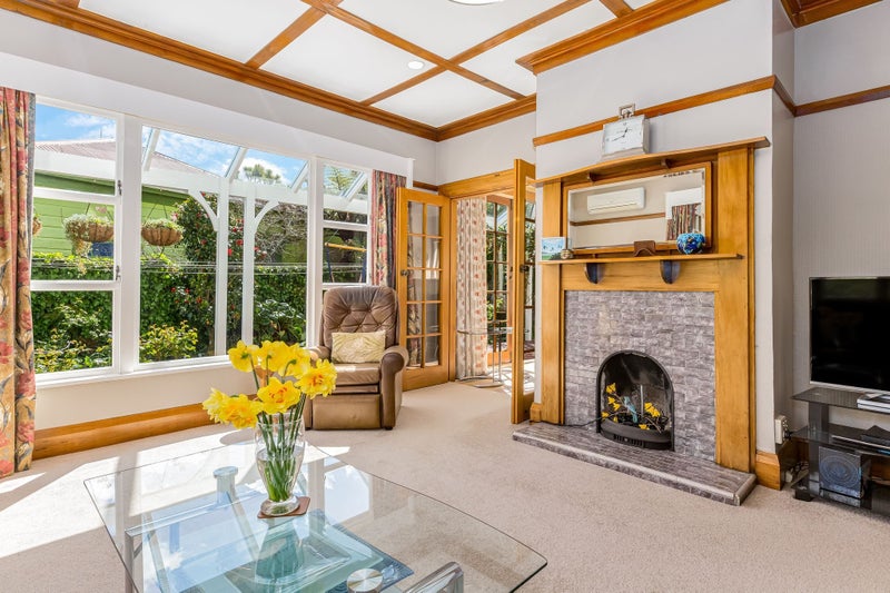 7 Imlay Crescent, Ngaio, Wellington - Carousel 2