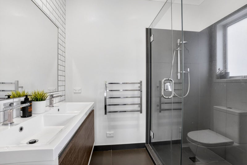 6 Sophia Place, Karaka, Papakura - Carousel 50