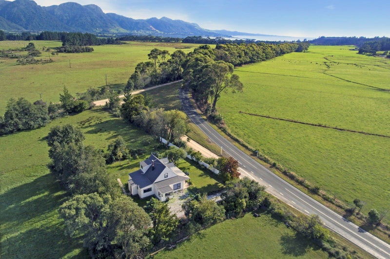 2073 Takaka-Collingwood Highway, Collingwood - Carousel 1