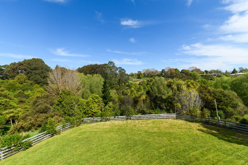 34 Ruapehu Drive, Fitzherbert, Palmerston North - Carousel 23