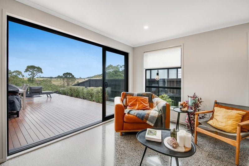 34 Paparahi Place, Silverdale - Carousel 2