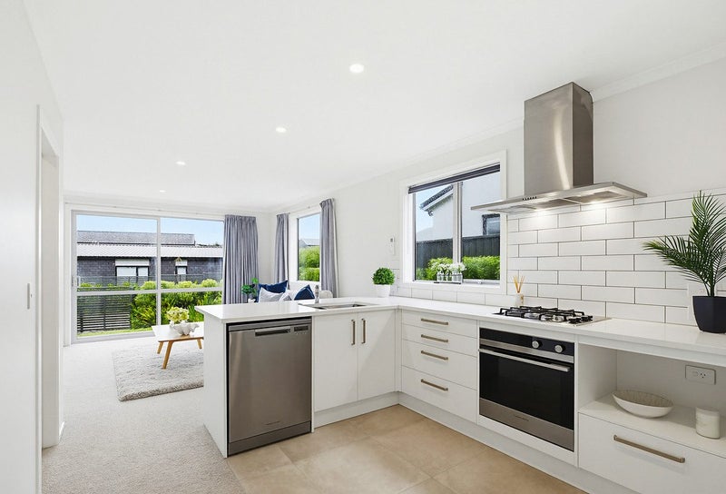 13 Karearea Avenue, Kenepuru, Porirua - Carousel 1