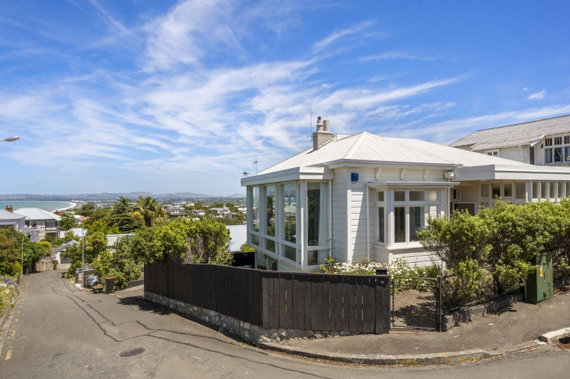 18 Lighthouse Road, Bluff Hill, Napier - Carousel 19