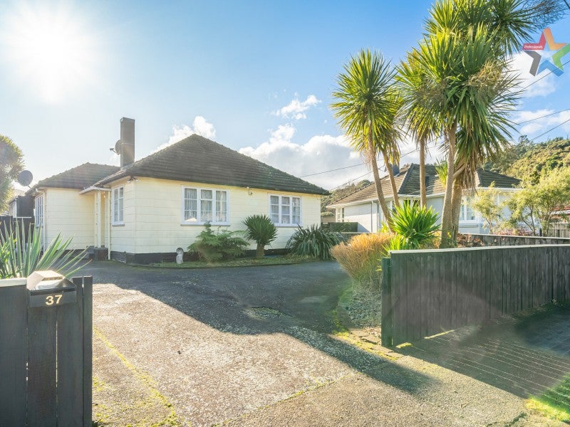 37 Peck Street, Taita, Lower Hutt - Carousel 1