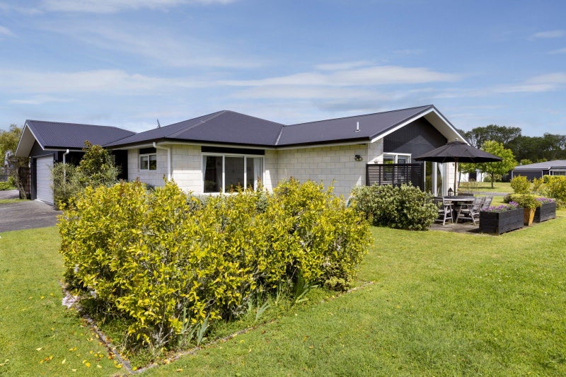 11 Maison Way, Rangatira Park, Taupo - Carousel 2