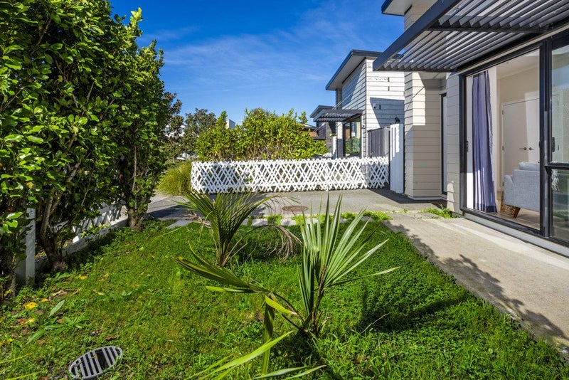 10 Grey Warbler Road, Hobsonville, Auckland - Carousel 2