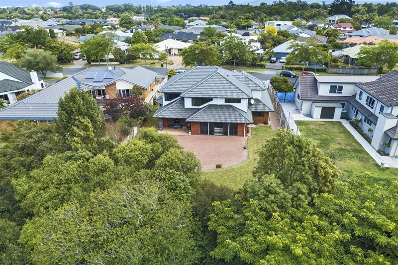 Property Valuation for 43 Montrose Crescent, Huntington, Hamilton