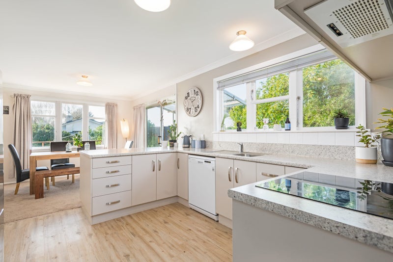 21 Andrews Street, Foxton Beach, Foxton - Carousel 1