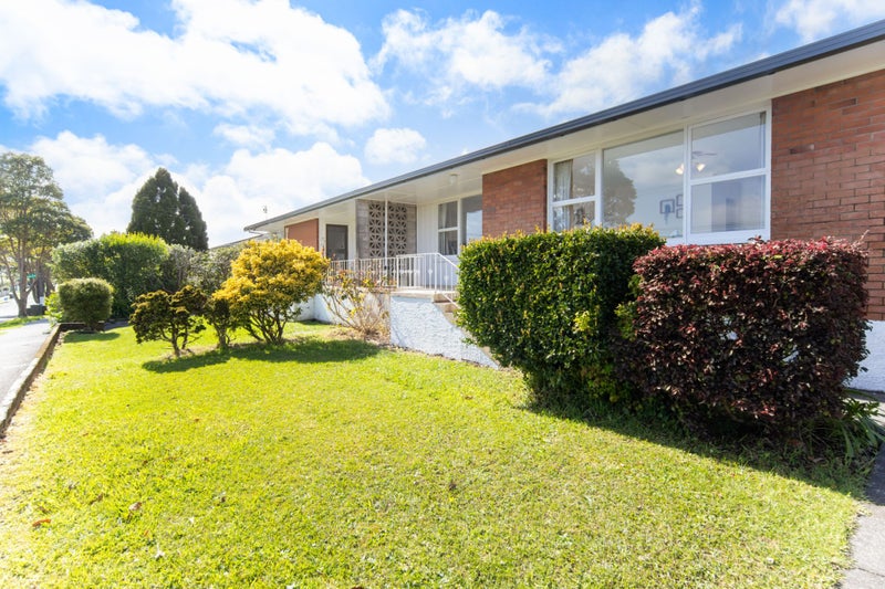 21A Exminster Street, Blockhouse Bay, Auckland - Carousel 1