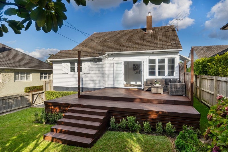 23 Tasman Avenue, Mount Albert, Auckland - Carousel 1