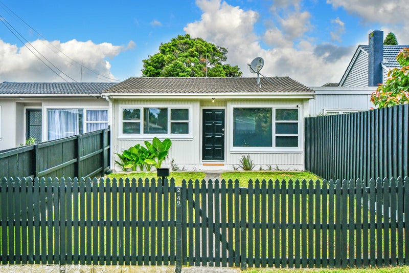 2/49 Russell Road, Manurewa, Auckland - Carousel 1