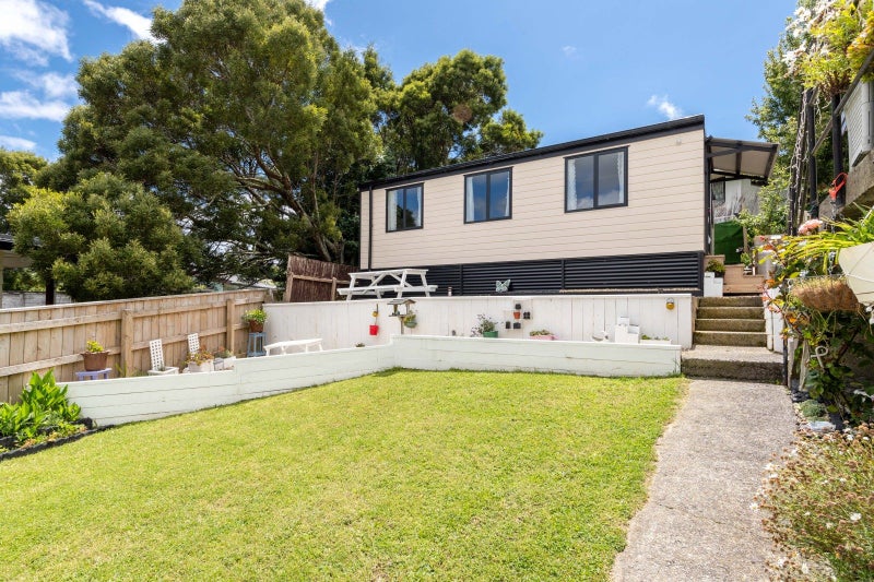 9A Edelweiss Grove, Timberlea, Upper Hutt - Carousel 1