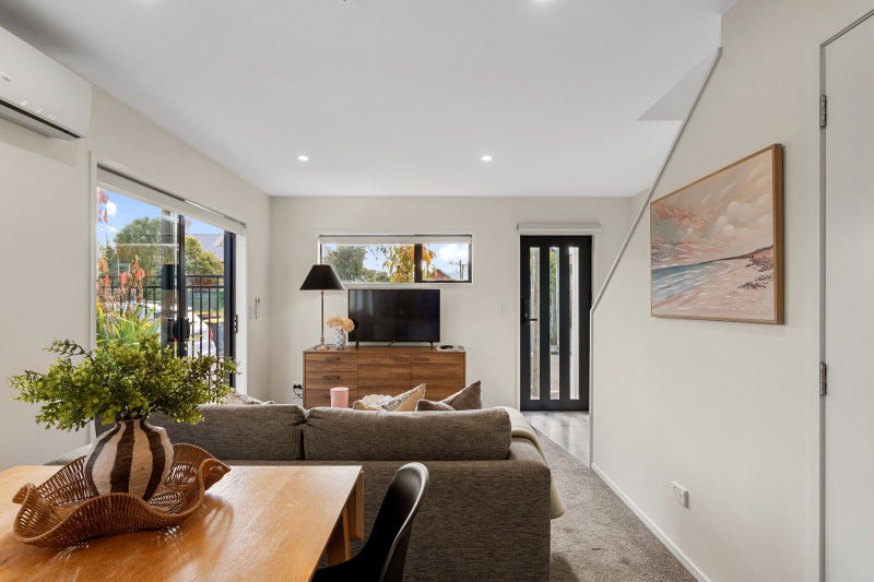 8 Moa Place, City Centre, Christchurch City, Canterbury - Carousel 2