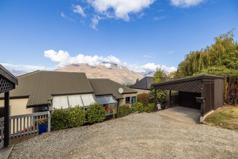 18A Cameron Place, Fernhill, Queenstown - Carousel 17