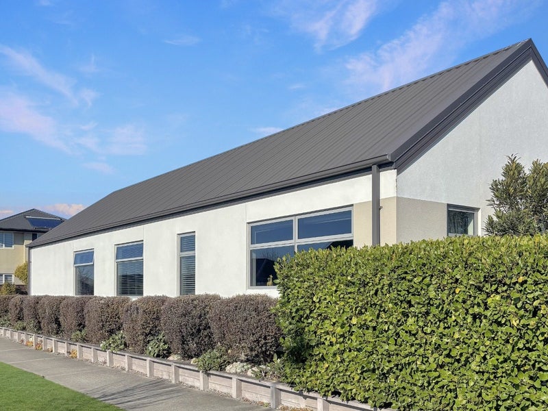 77 Mary Ellen Street, Pegasus, Pegasus - Carousel 1