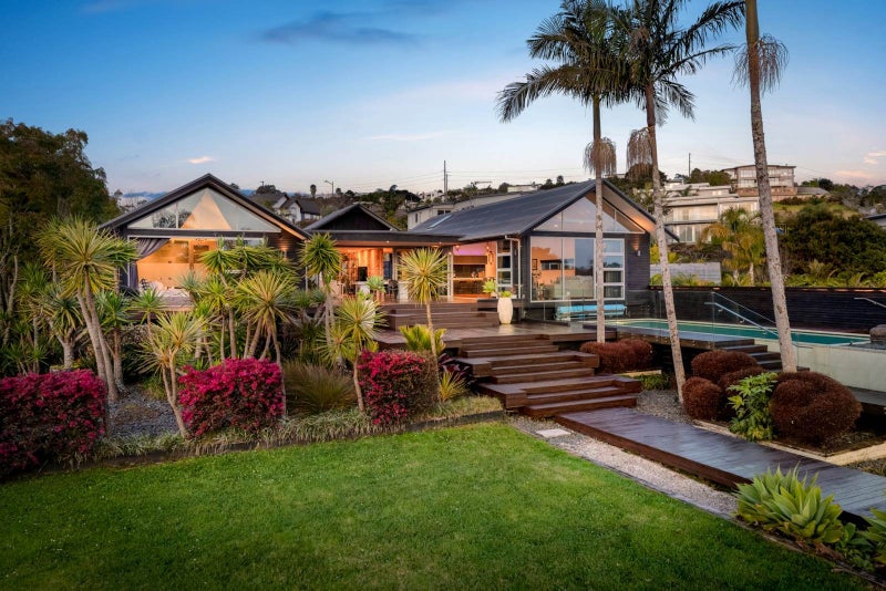 6 Kerema Way, Schnapper Rock, Auckland - Carousel 2