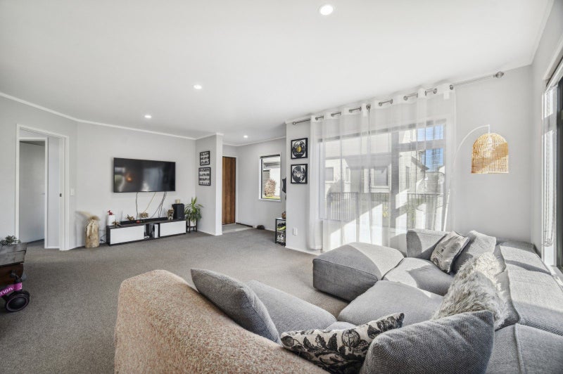 7 Abbey Way, Rangatira Park, Taupo - Carousel 2